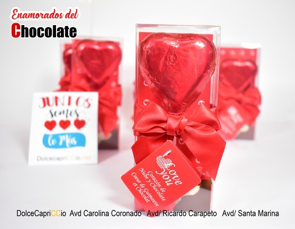 Estuche con piruleta en forma de corazón