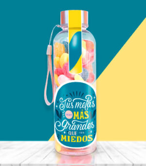 Botella con chuches motivadora.