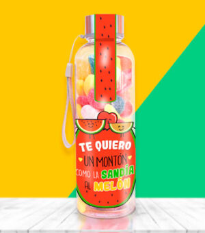 Botella con chuches y mensaje de amor gracioso.