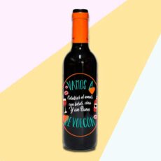 Botella de vino vamos a celebrar el amor