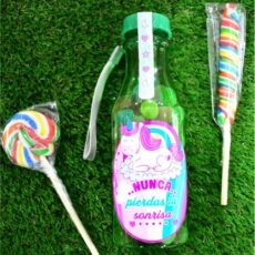 botella rellena de chuches