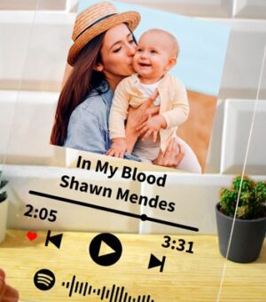 Placa de Spotify con expositor de madera.