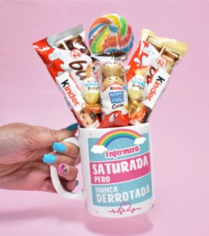 Taza – Enfermera saturada pero nunca derrotada.