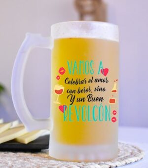 Jarra de cerveza. Vamos a celebrar el amor