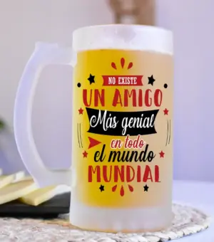 Imagen de una jarra de cerveza para regalar a aun amigo. Con mensaje.