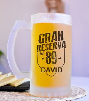 Jarra de cerveza personal con nombreizada