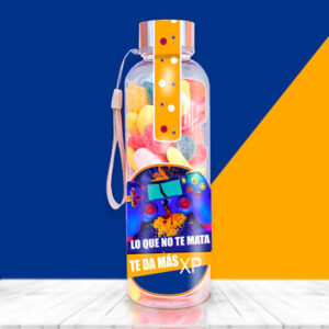 Botella con chuches para regalar a un gamer.