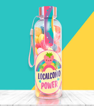 Botella con chuches para regalar a una amiga, mensaje localcoño.