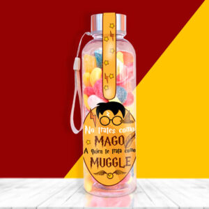 Botella llena de chuches con mensaje de Harry Potter.