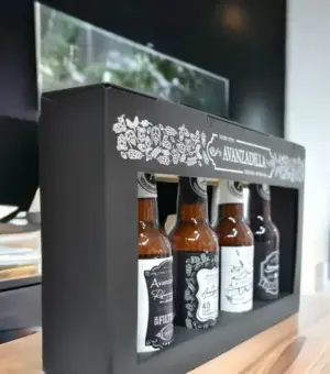 Estuche con 4 cervezas Premium.