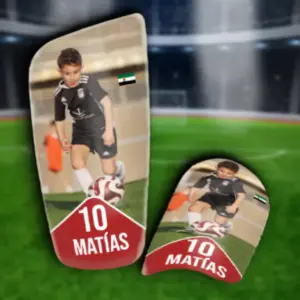 Espinilleras de futbol personalizadas. Con fotos de niño y nombre.