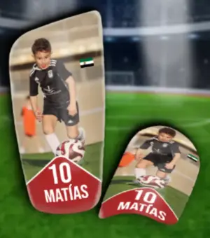 Espinilleras de futbol personalizadas. Con fotos de niño y nombre.