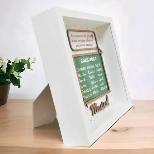 Marco de madera personalizado, regalo para profes.