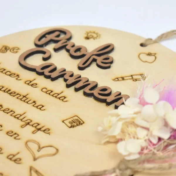 Placa de madera especial para regalar a los profes.