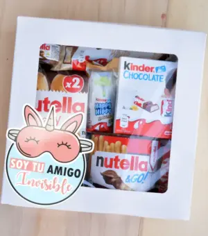 Caja con chocolates para regalar a tu amigo inivisible.