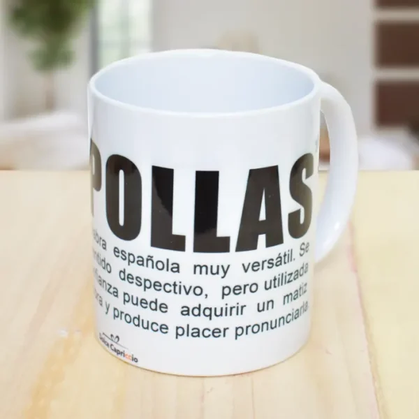 Taza con el texto "GILIPOLLAS" y definición graciosa, ideal para un regalo divertido.