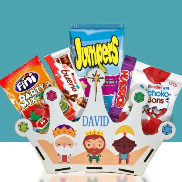 Corona personalizada con nombre con chuches y chocolate para regalar.