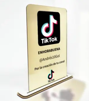 Placa de metacrilato personalizada de Tik Tok con el nombre del canal. Totalmente personalizado.