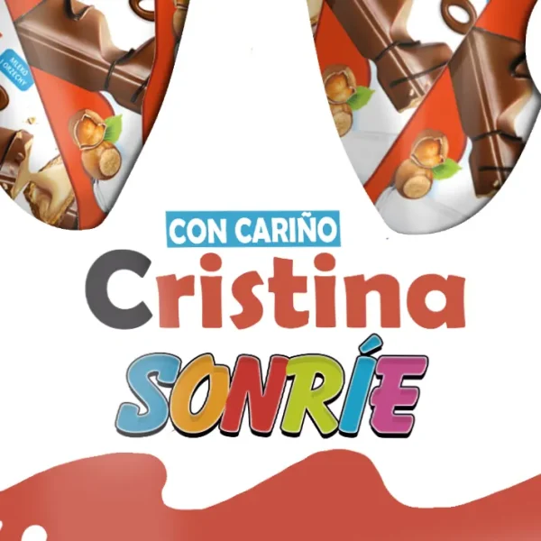 Corona de madera, personalizada con nombre. Llena de chocolatinas Kinder Bueno.