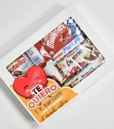 Estuche con chocolates y mensaje Te quiero.