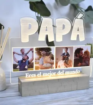Lámpara personalizada con 4 fotos y la palabra PAPÁ grabada. Con texto mejor padre del mundo.
