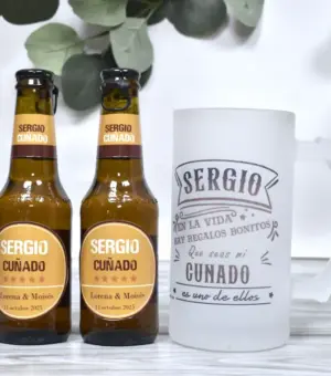 Set de Cerveza para cuñados. Dos botellines y una Jarra de cerveza personalizada.