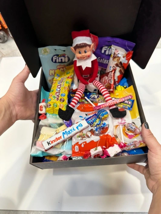 Pack de chocolatinas premium con Elfo travieso de Navidad - Imagen 4