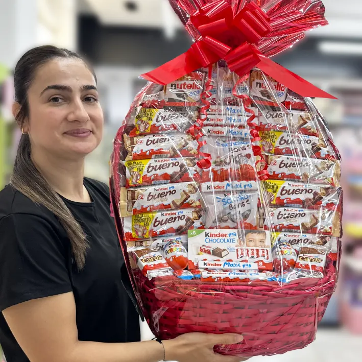 Cesta Kinder para obsequio en empresas.