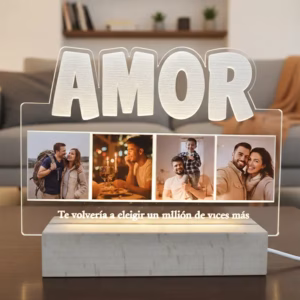 Lámpara personalizada con 4 fotos de pareja. Amor. Te volveria a elegir un millón de veces más.