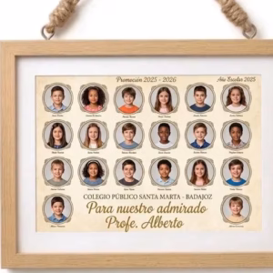 Orla de fin de curso personalizada para el Profesor Alberto del Colegio Público Santa Marta en Badajoz, enmarcada en madera natural con cuerda de cáñamo para colgar.