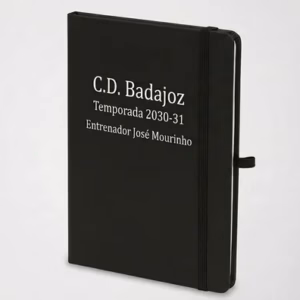 Bloc de notas personalizado en PU reciclado color negro con grabado deportivo profesional.