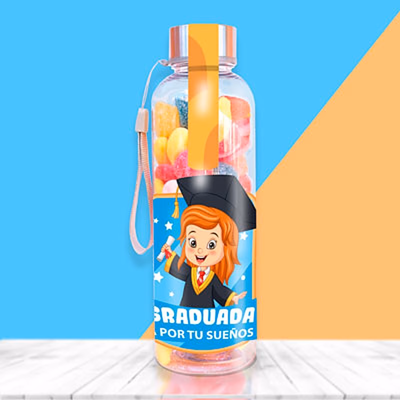 Botella con chuches para una niña graduado.