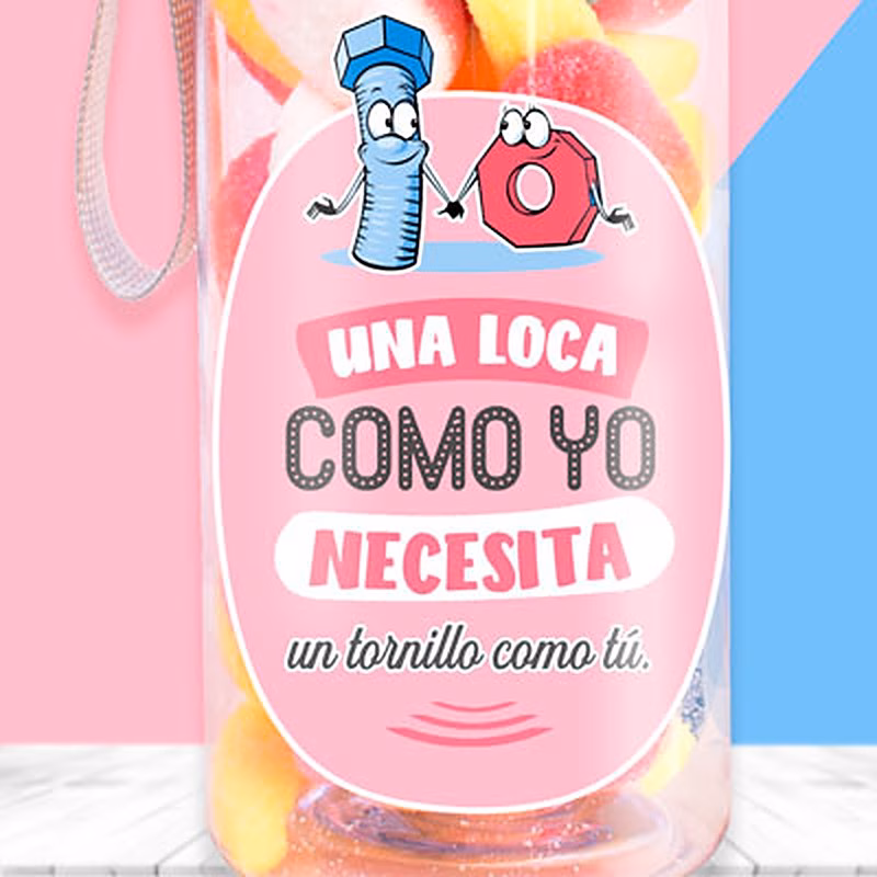 Botellas con chuches para regalar a una amiga loca.