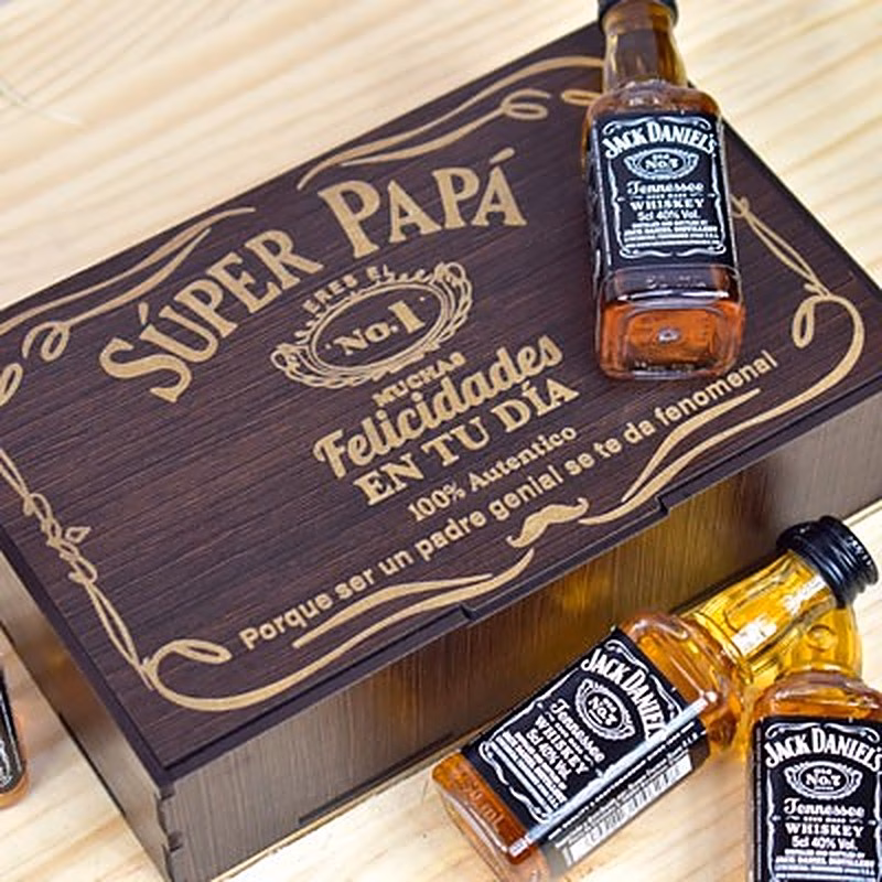 Caja de madera con 4 mini botellas de whisky Jack Daniel´s