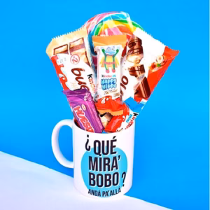 Taza con frase de Jugador Argentino Repleta de chocolate.