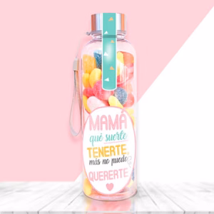 Botella con chuches para regalar a una madre. con mensaje precioso.