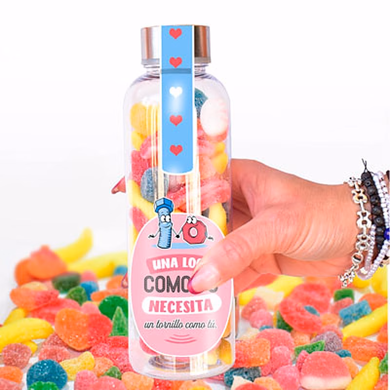 Botellas con chuches para regalar a una amiga loca.