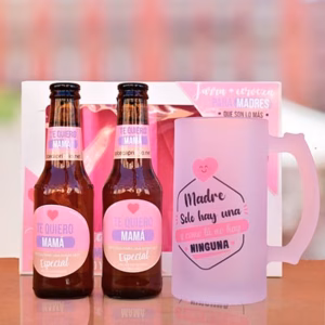 Sorprende a Mamá con Nuestro Estuche de Cervezas Personalizadas y Jarra de Cristal